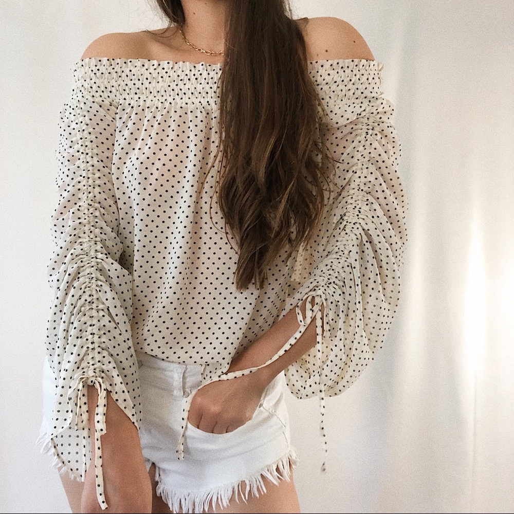 Off Shoulder Polka Dots Top - Picture 7 of 7